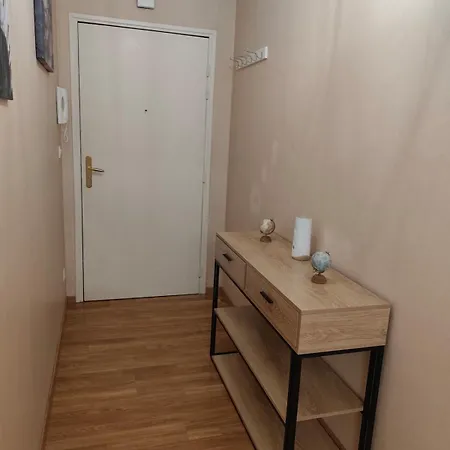 Privée Avec Balcon De 3,5 M2 Dans Un Avec Parties Communes Partagées Appartement *