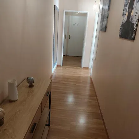 Privée Avec Balcon De 3,5 M2 Dans Un Avec Parties Communes Partagées Appartement *