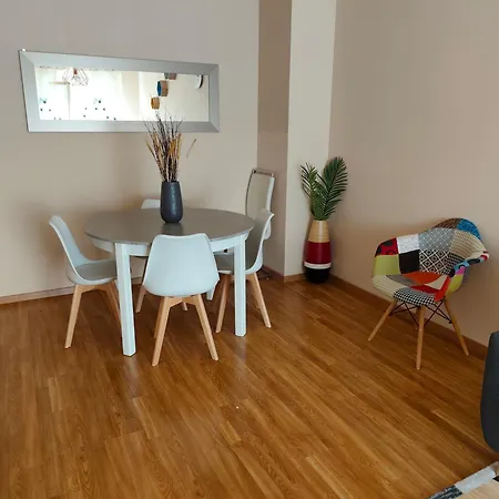 Privee Avec Balcon De 3,5 M2 Dans Un Avec Parties Communes Partagees Daire